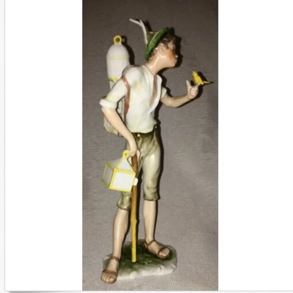 AK Kaiser Vintage Handpainted Porcelain Figurine Birdseller #387 W Germany